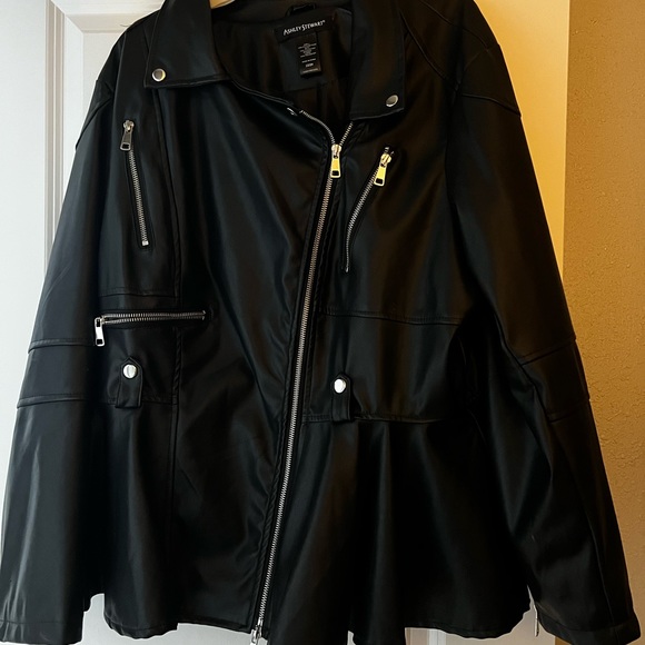 Faux leather jacket - Picture 2 of 4